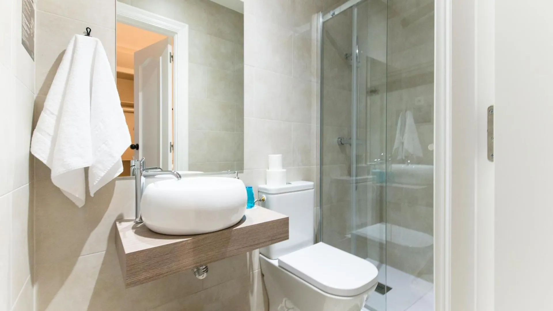 7 Kale Bed And Breakfast Bilbao