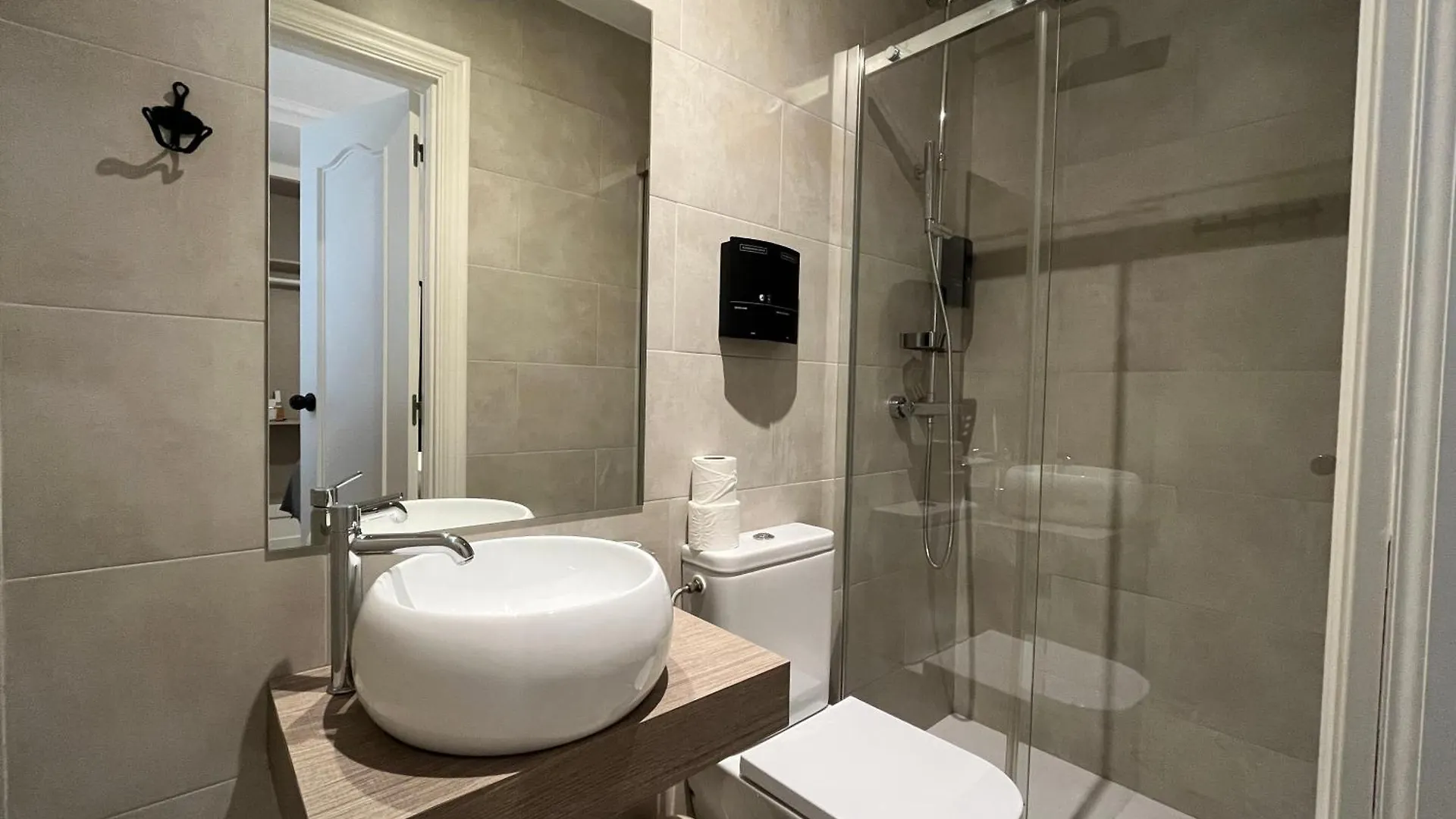 7 Kale Bed And Breakfast Bilbao