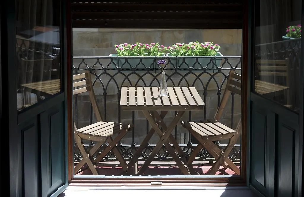 7 Kale Bed And Breakfast Bilbao