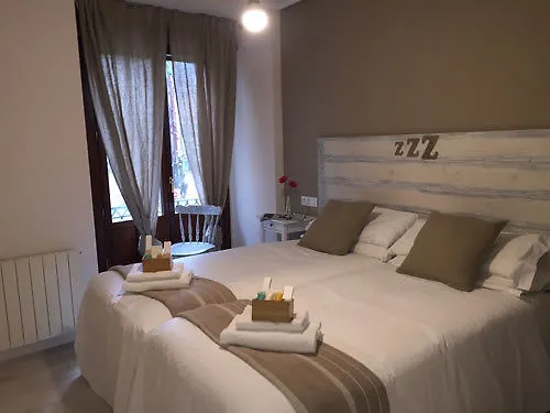 7 Kale Bed And Breakfast Bilbao